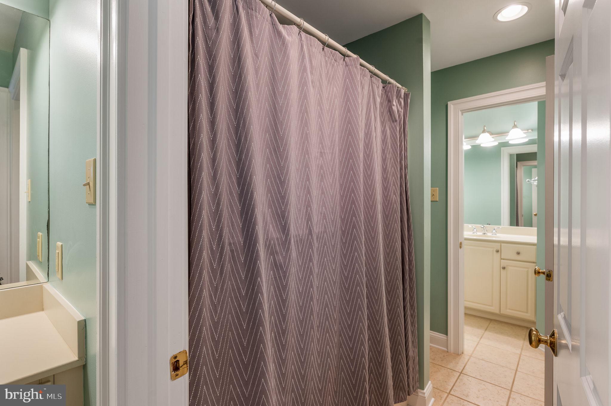 COTSWOLD ESTATES - Residential