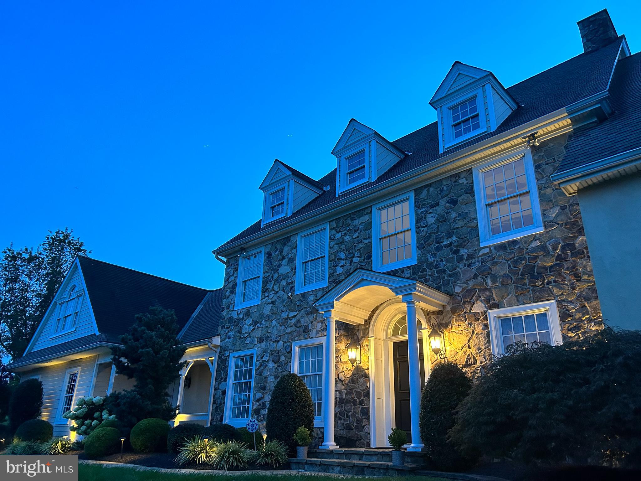 COTSWOLD ESTATES - Residential