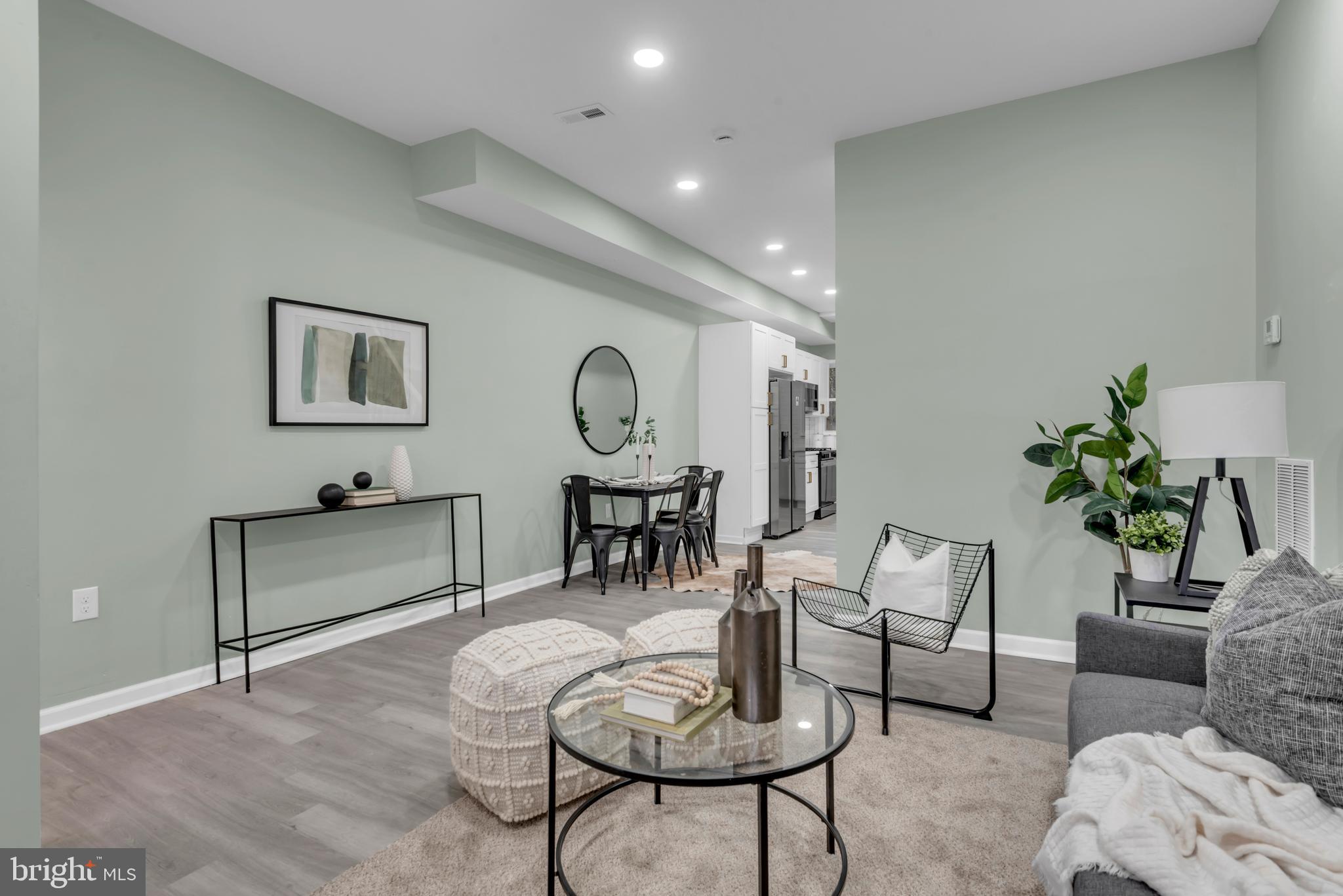 2543 EDMONDSON AVENUE