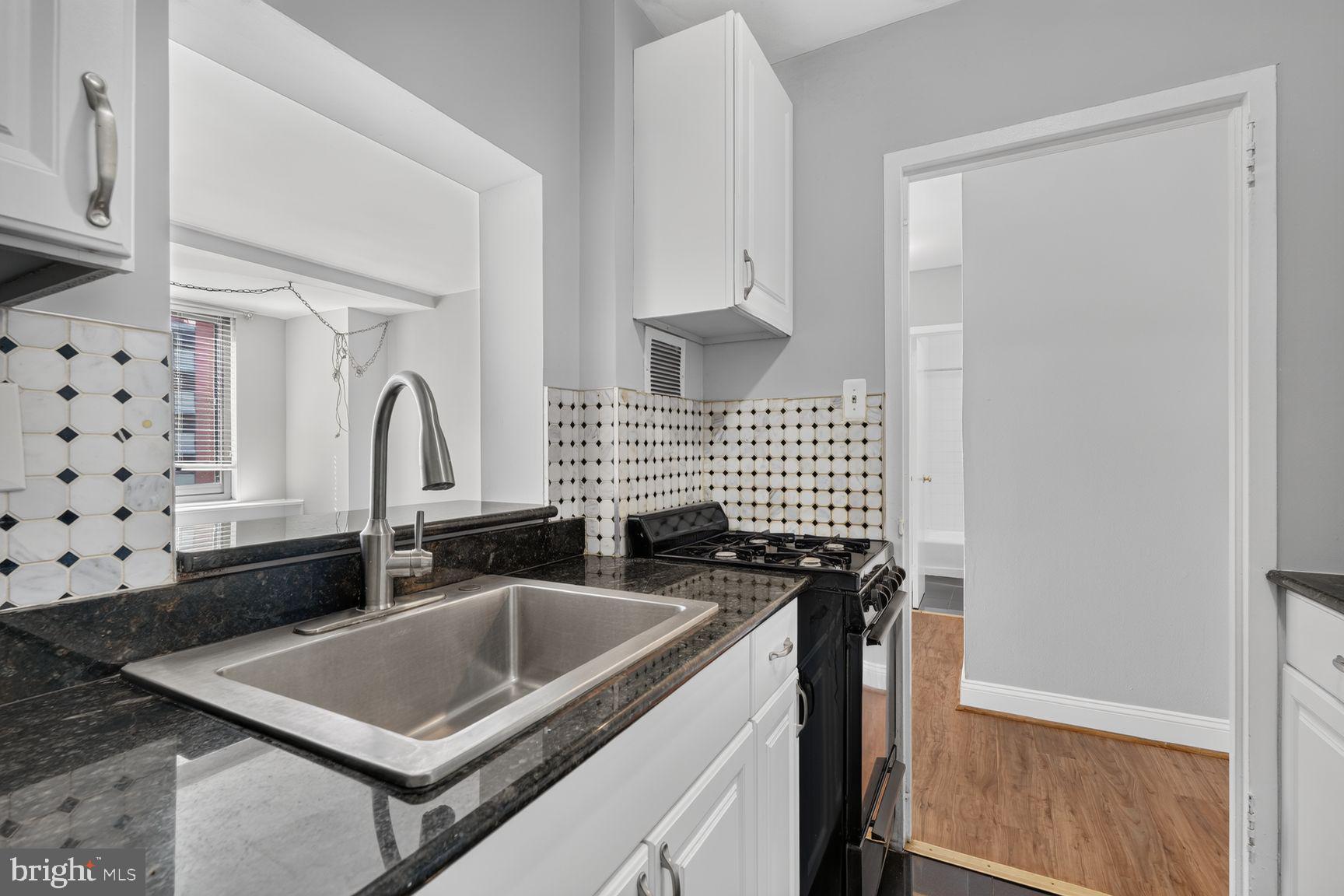 1021 ARLINGTON BOULEVARD 904
