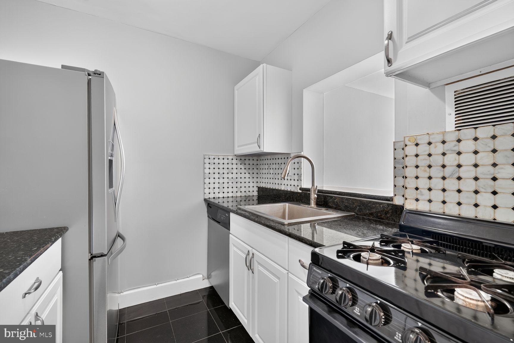 1021 ARLINGTON BOULEVARD 904