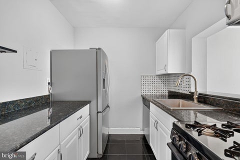 Photo of 1021 Arlington Boulevard #904, ARLINGTON, VA 22209 (MLS # VAAR2080926)