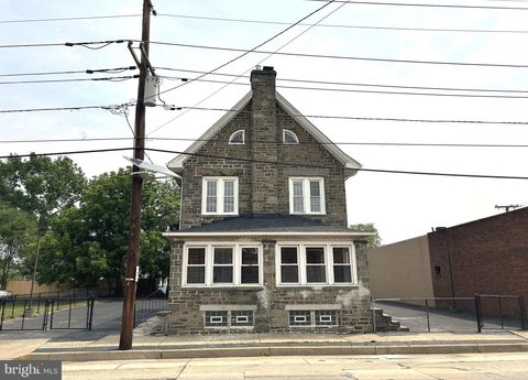Photo of 825 Jersey Avenue, GLOUCESTER CITY, NJ 08030 (MLS # NJCD2119078)