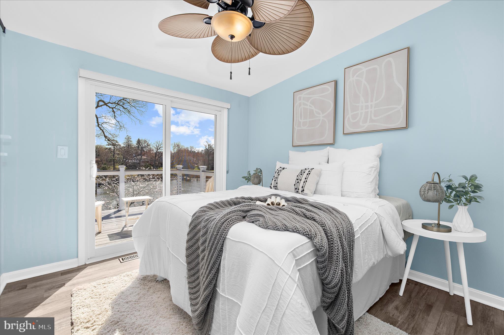 POWHATAN BEACH - Residential