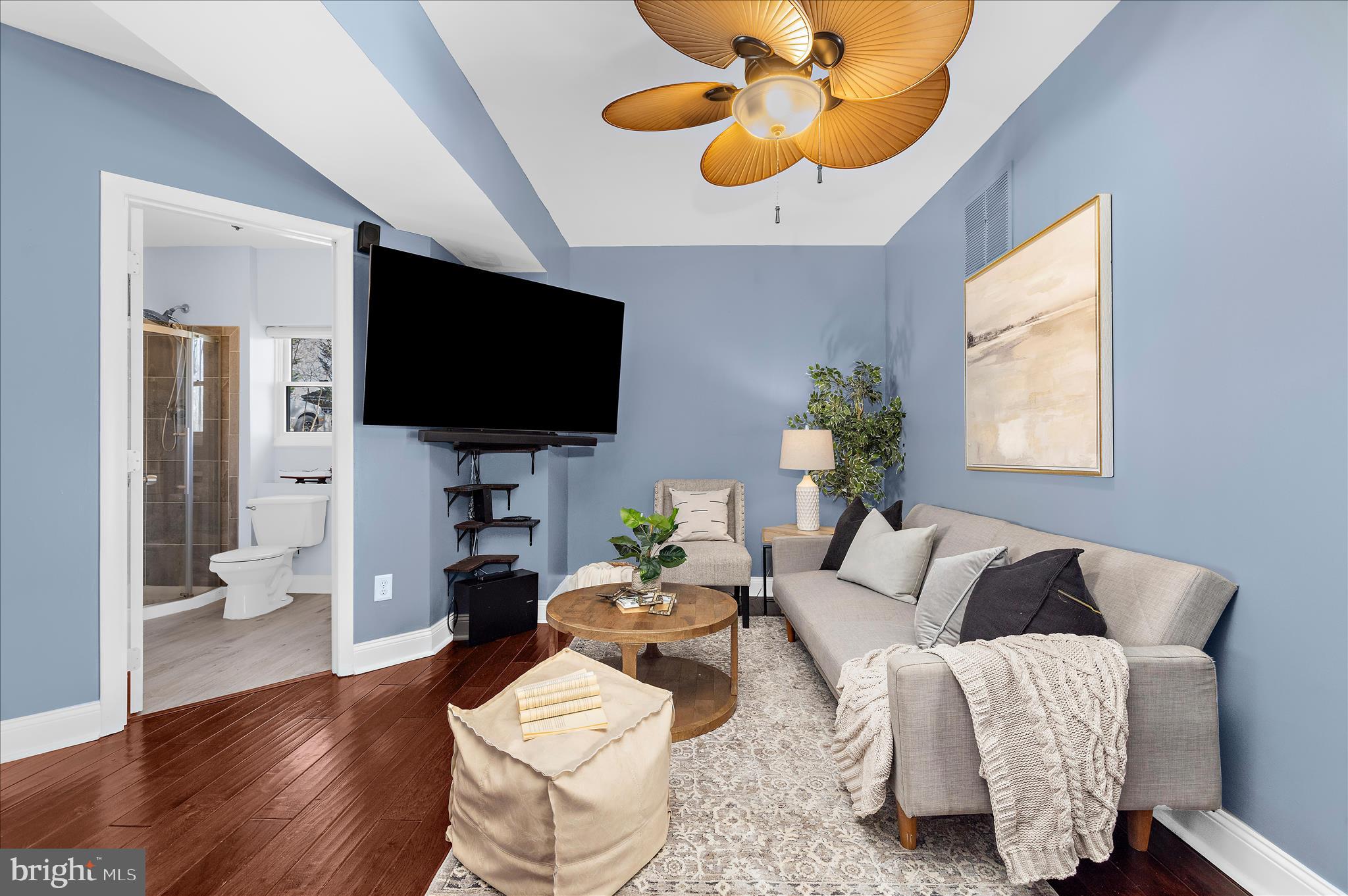 POWHATAN BEACH - Residential