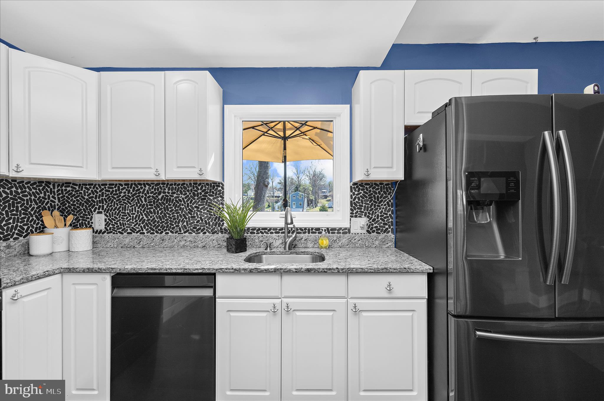 POWHATAN BEACH - Residential