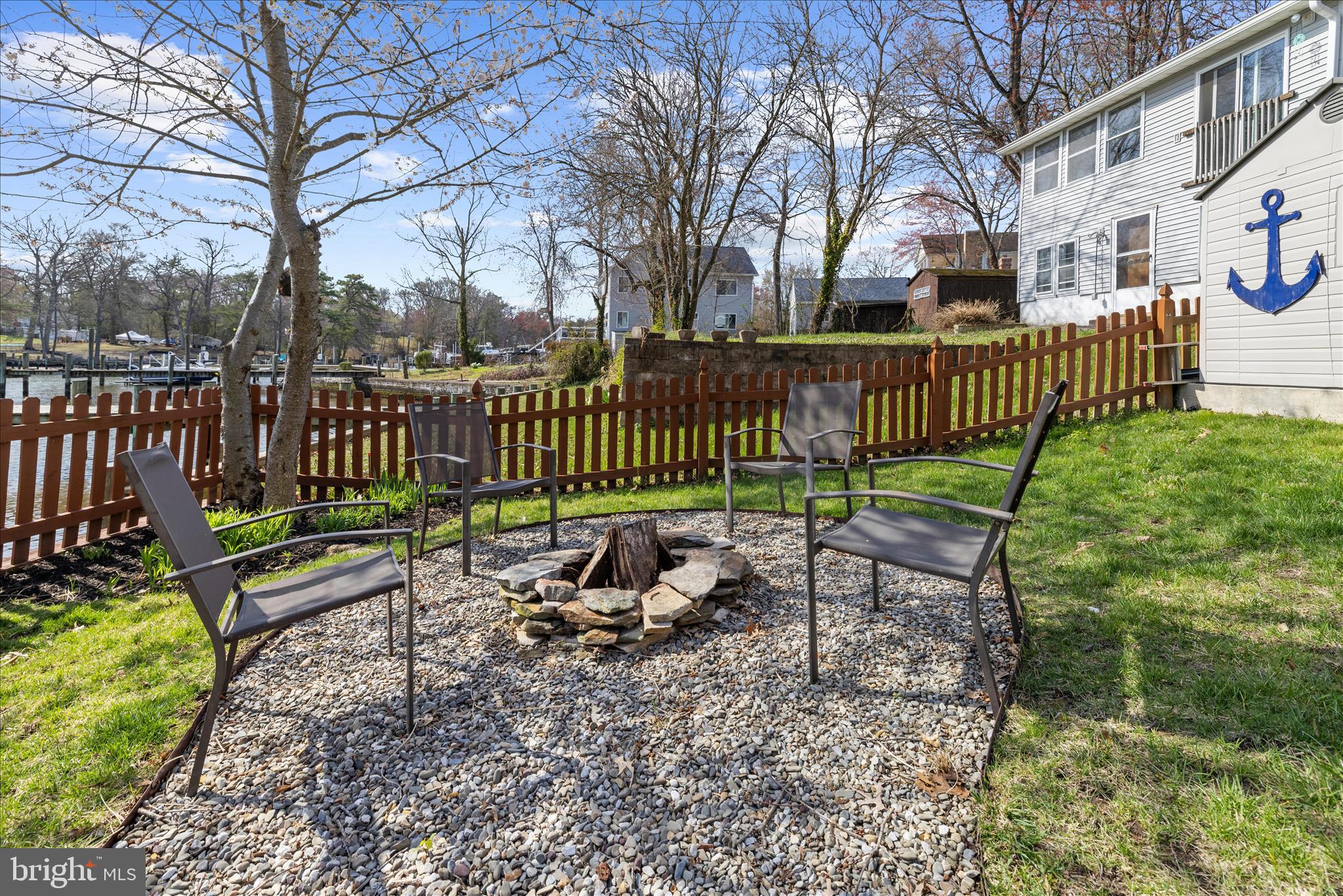 POWHATAN BEACH - Residential