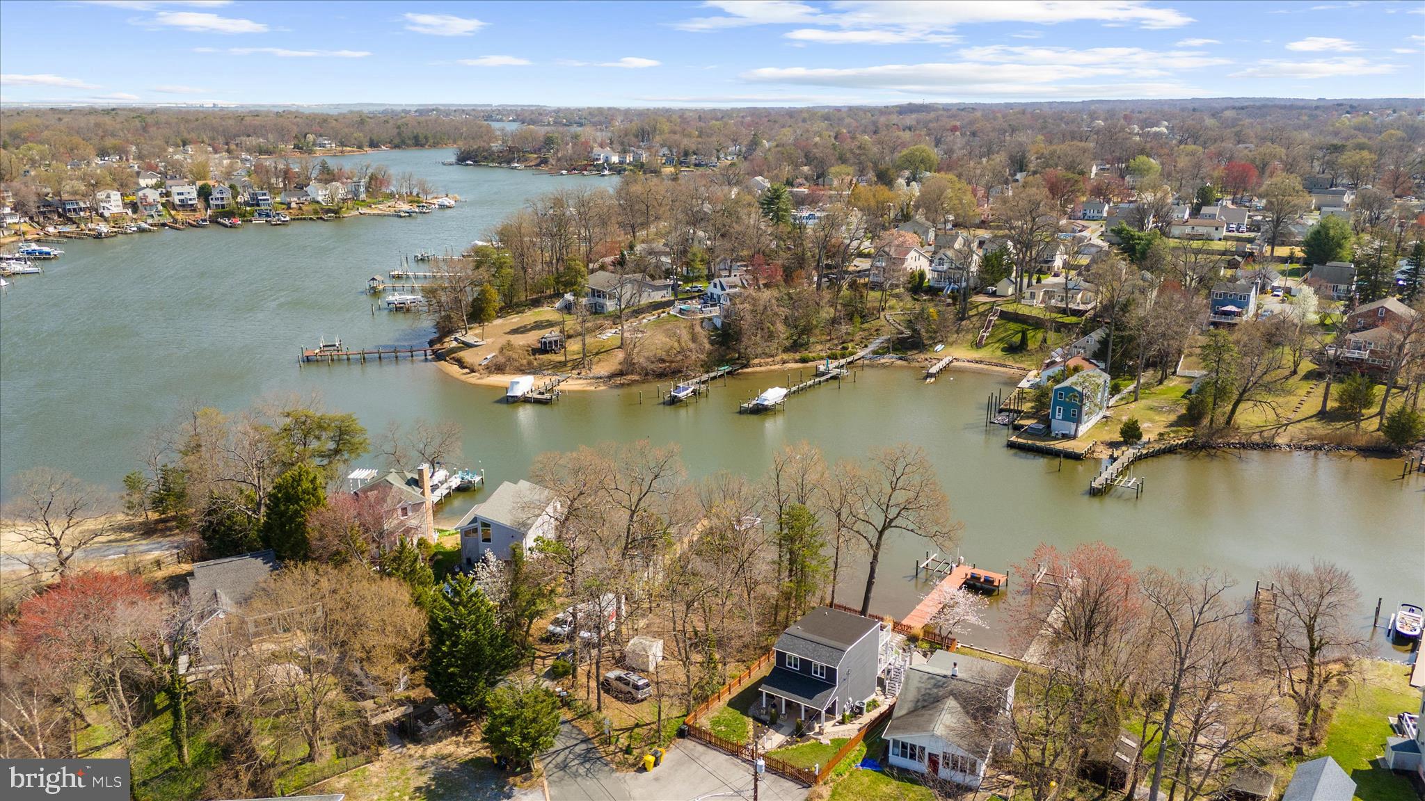 POWHATAN BEACH - Residential