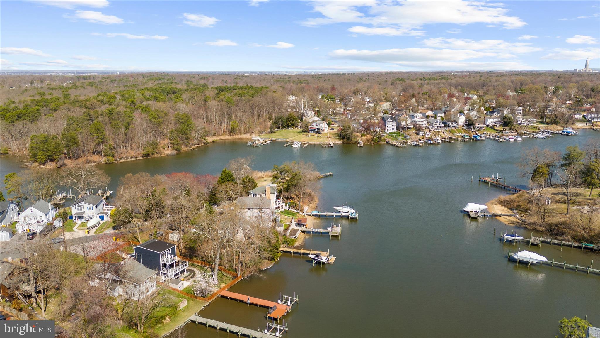 POWHATAN BEACH - Residential