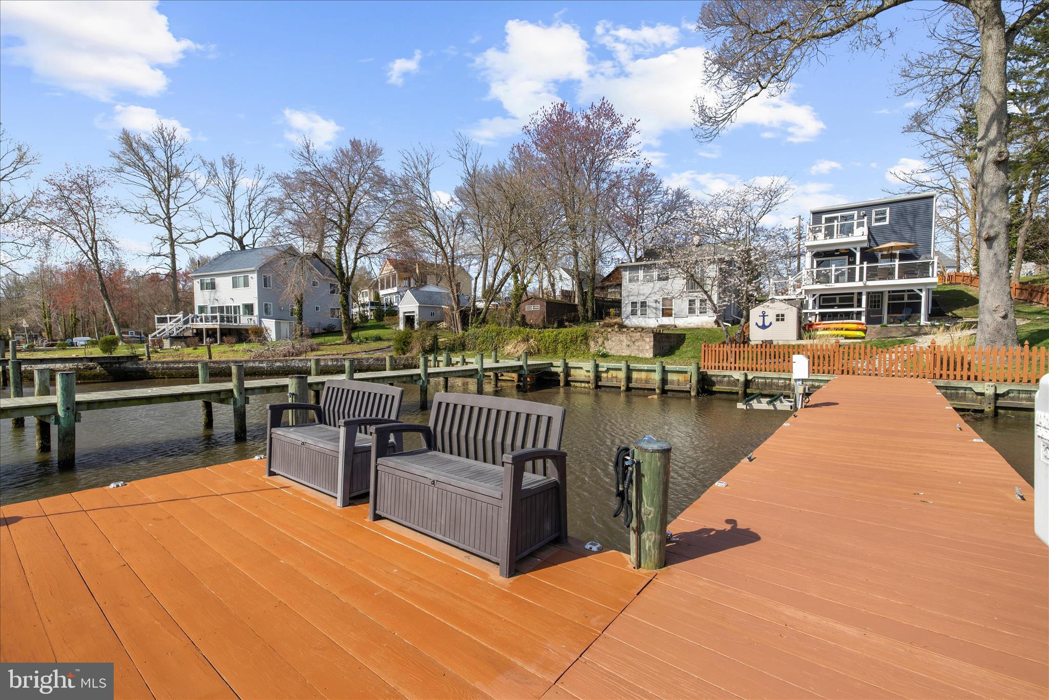 POWHATAN BEACH - Residential