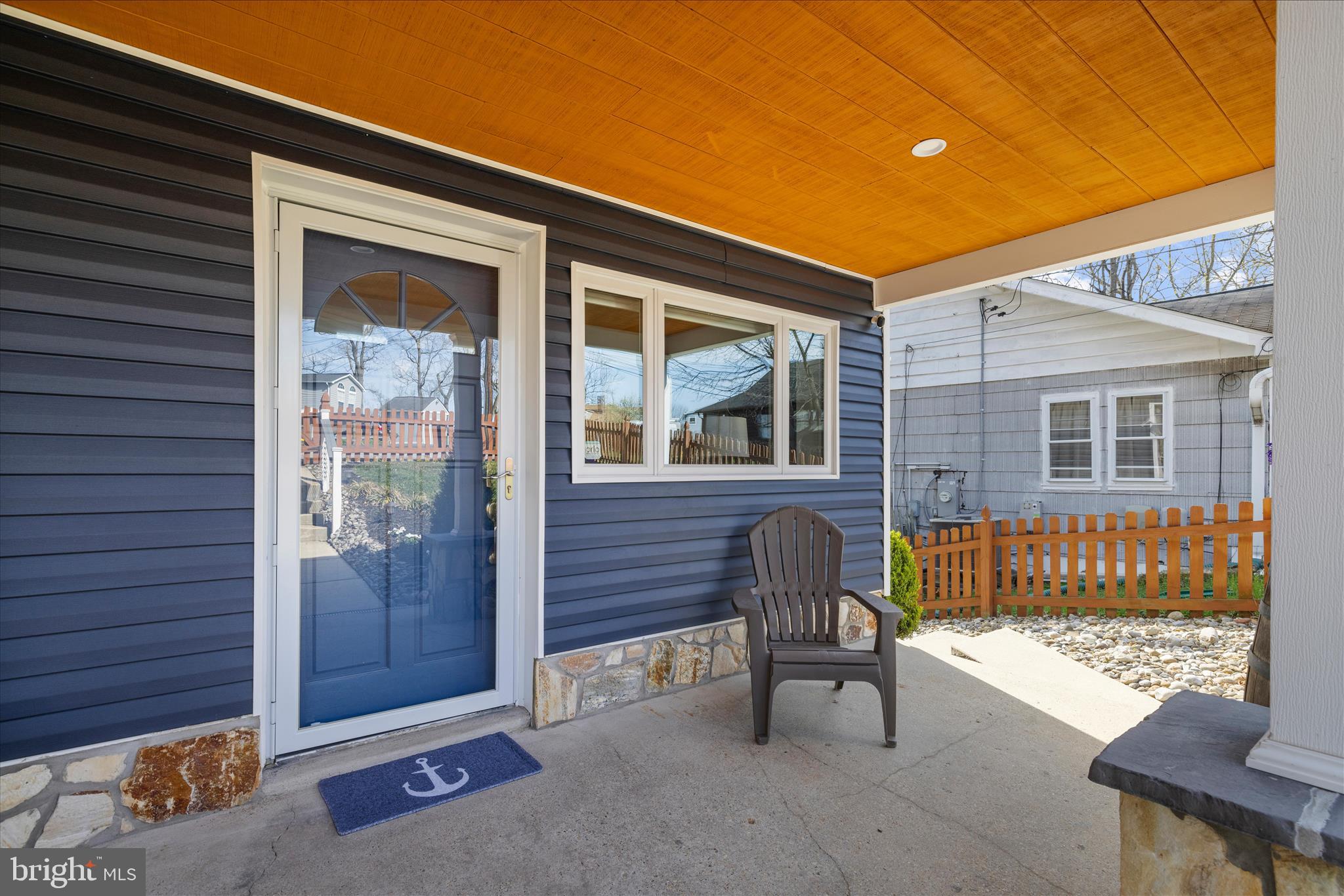 POWHATAN BEACH - Residential