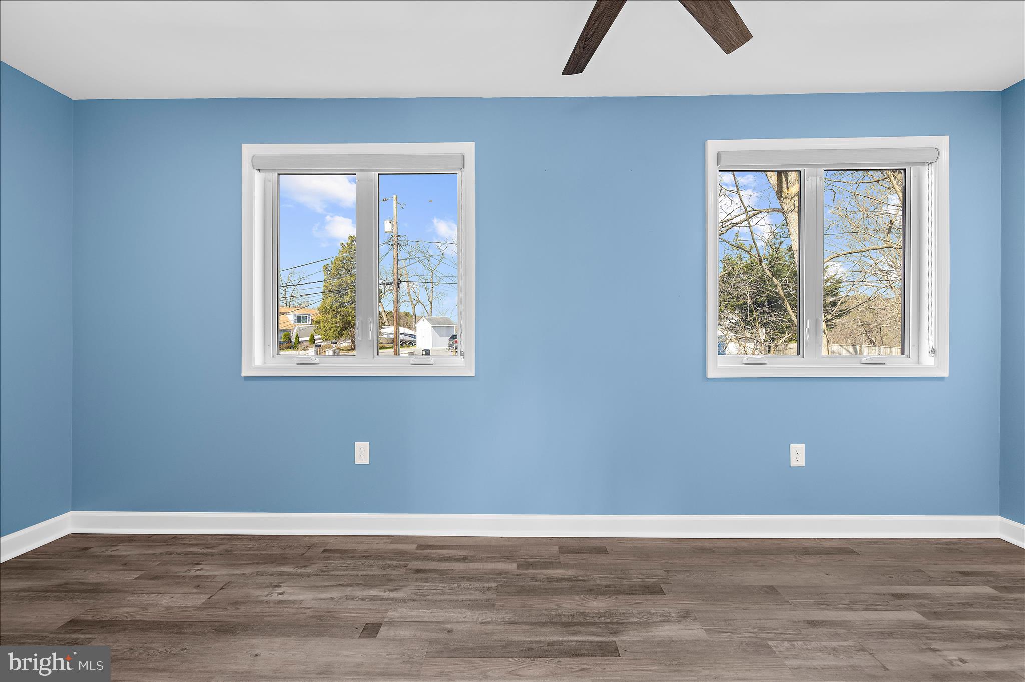 POWHATAN BEACH - Residential