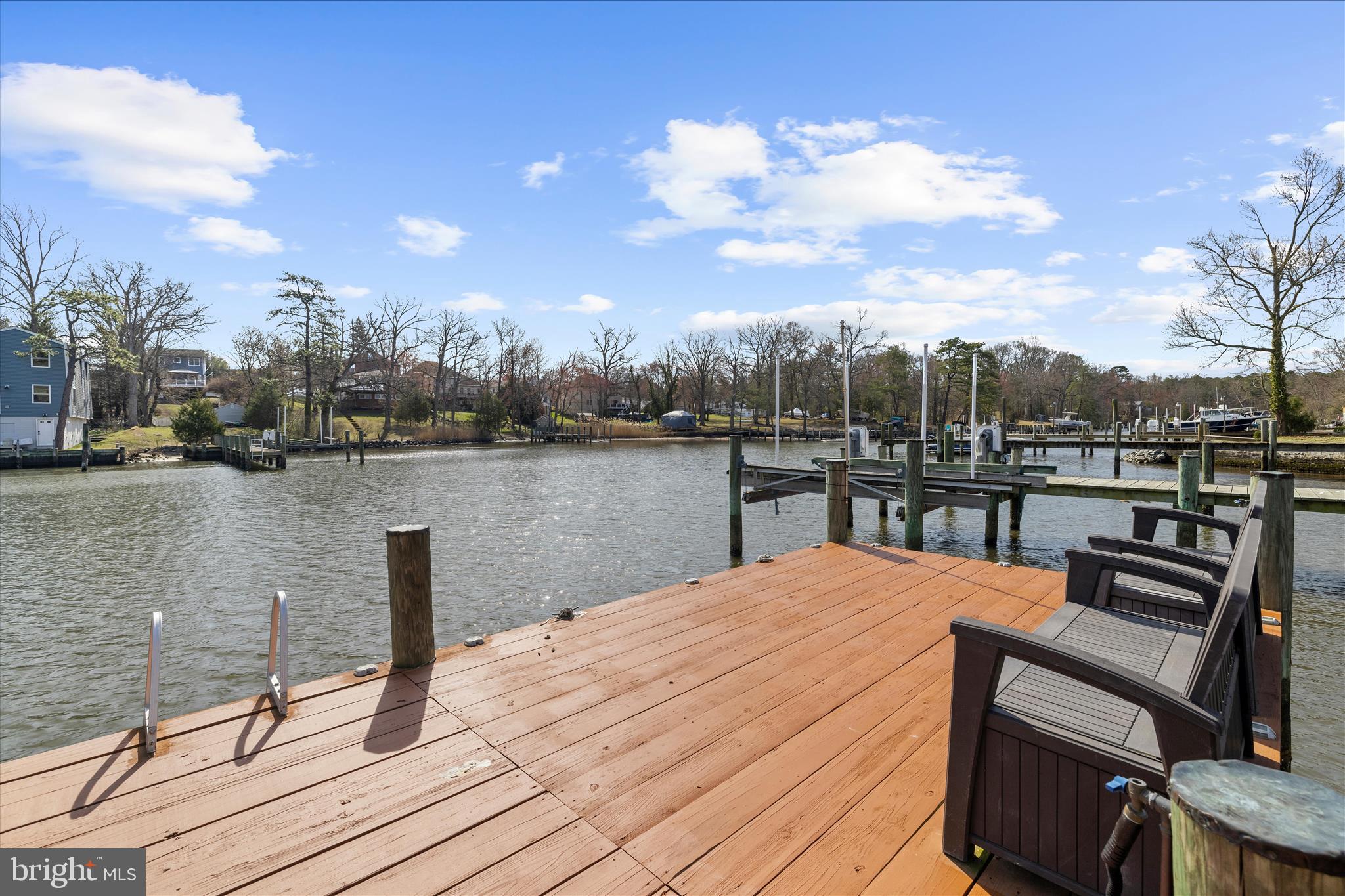 POWHATAN BEACH - Residential