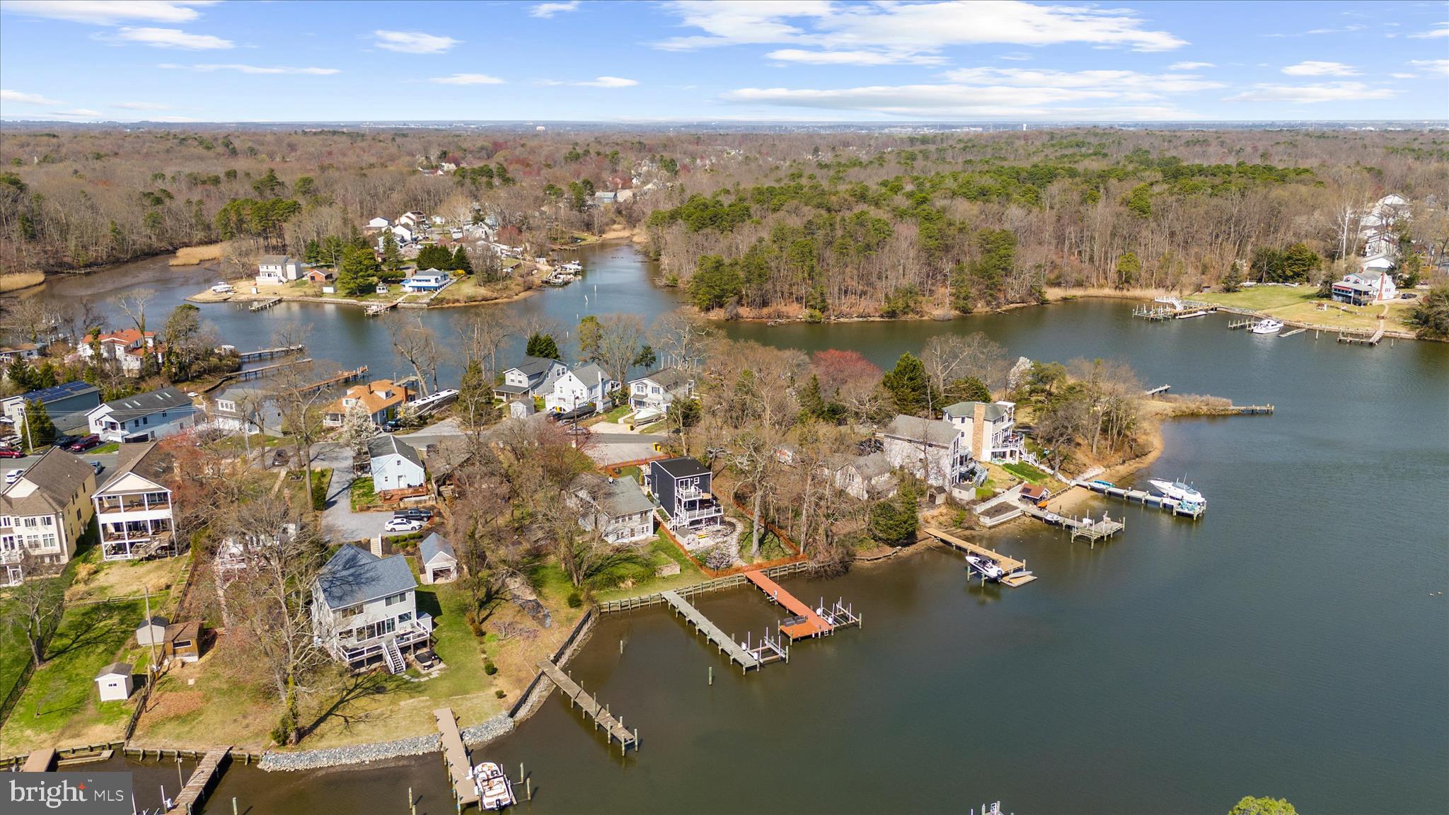 POWHATAN BEACH - Residential