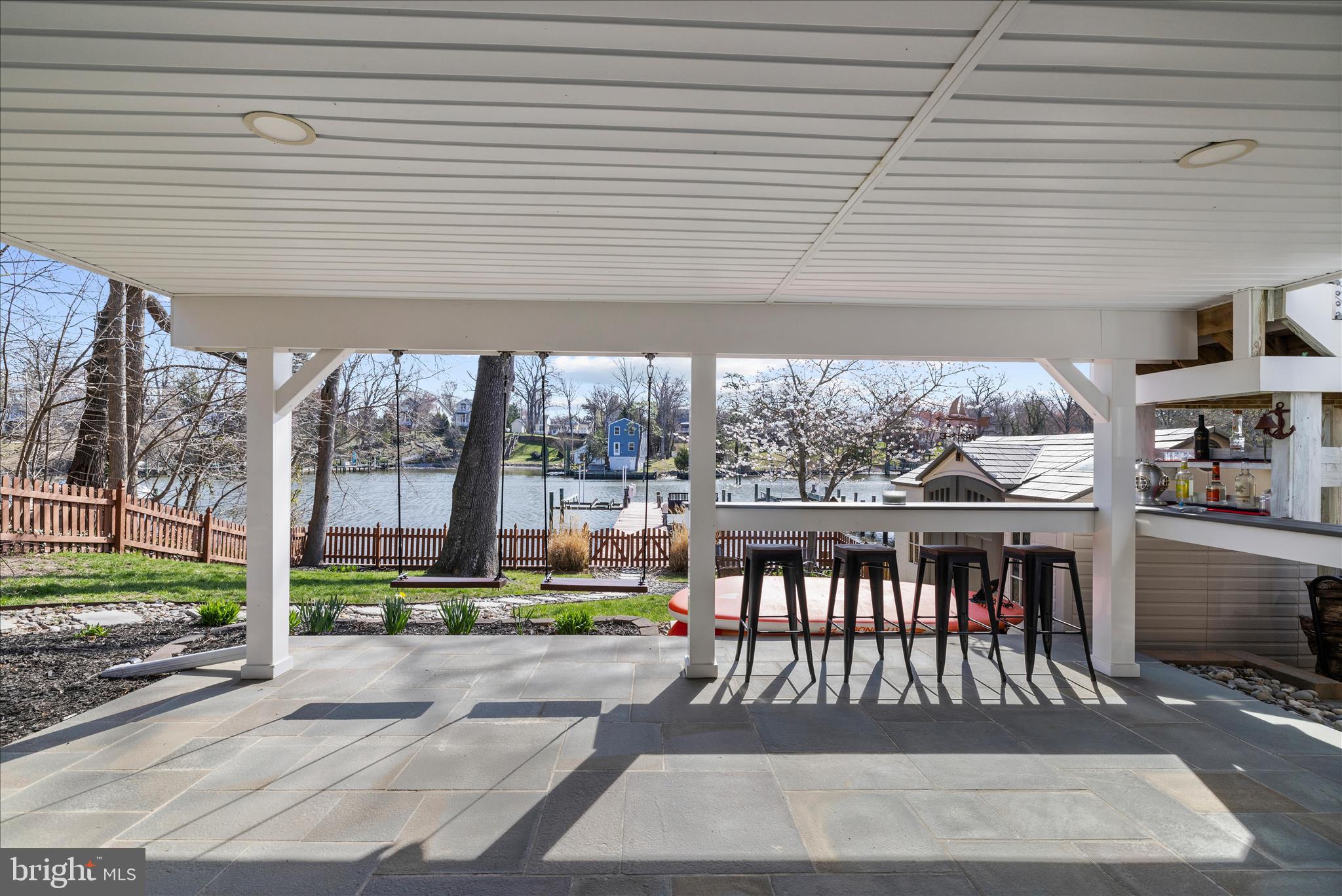 POWHATAN BEACH - Residential