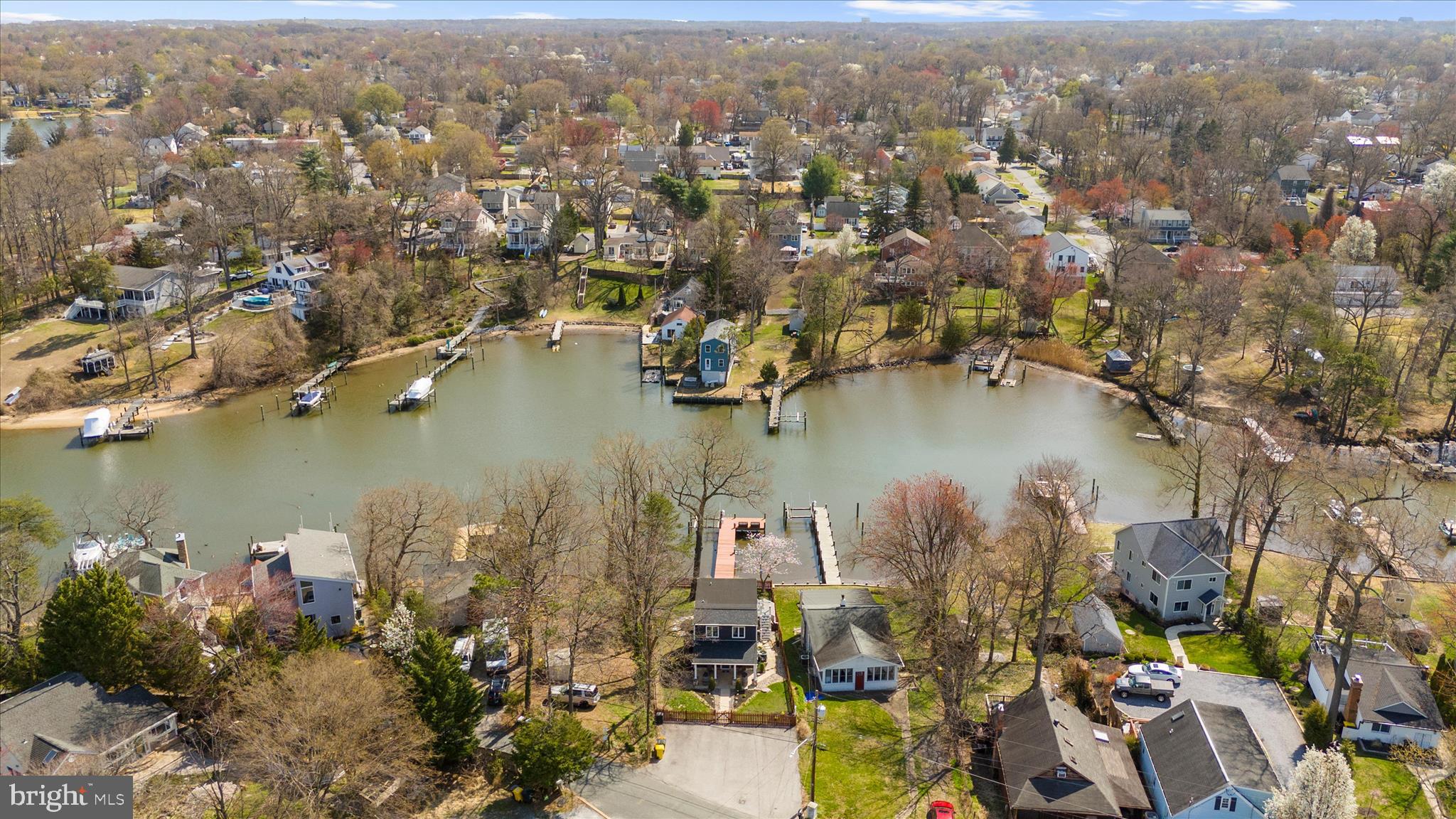 POWHATAN BEACH - Residential