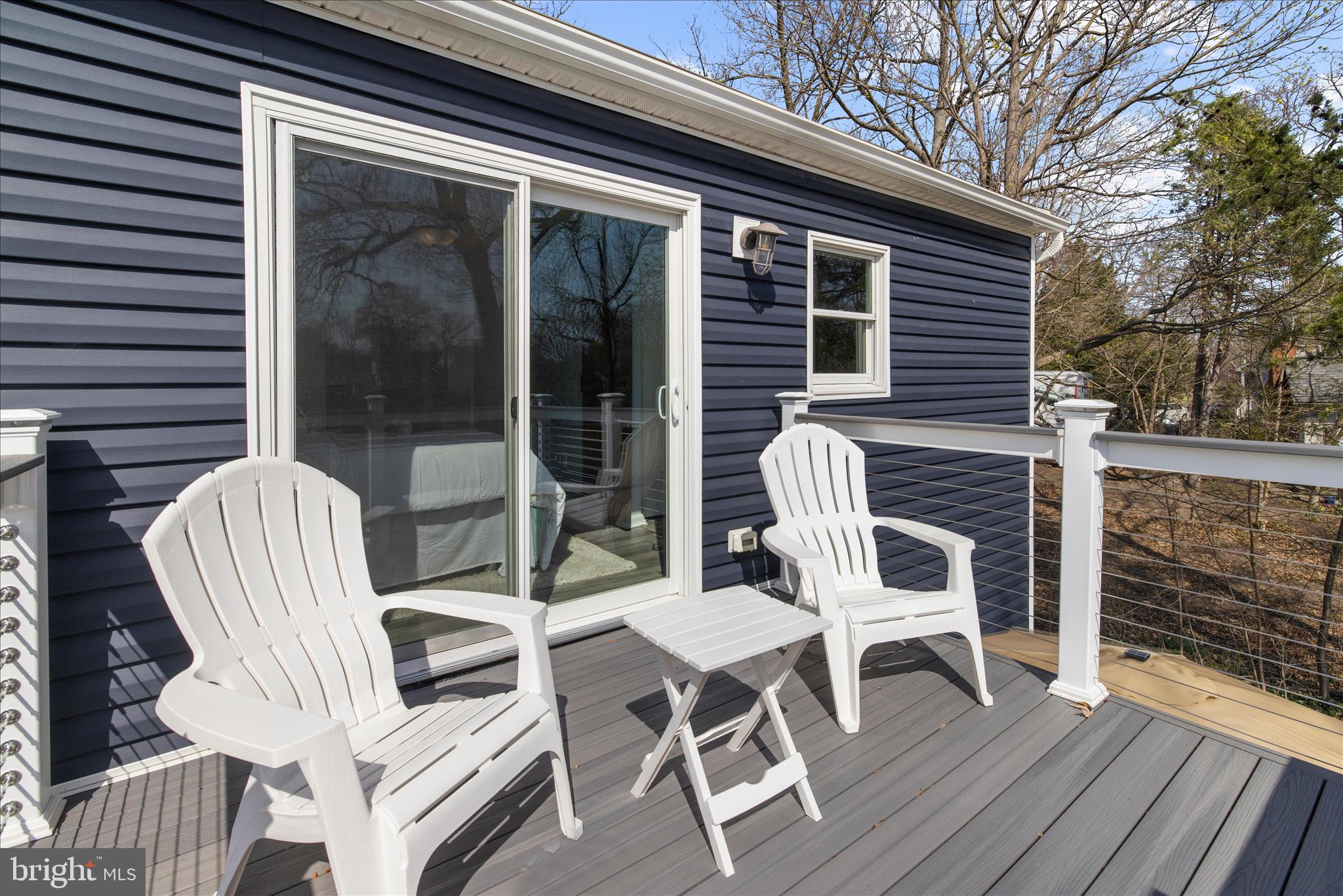 POWHATAN BEACH - Residential