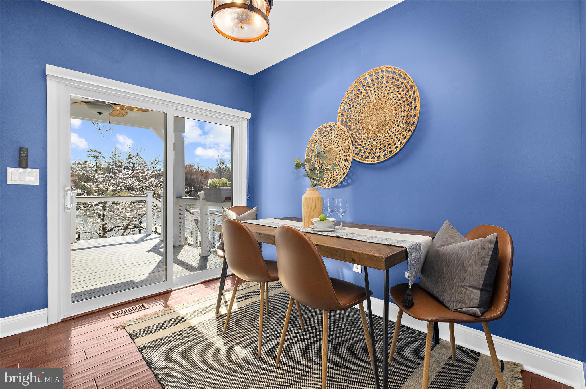 POWHATAN BEACH - Residential