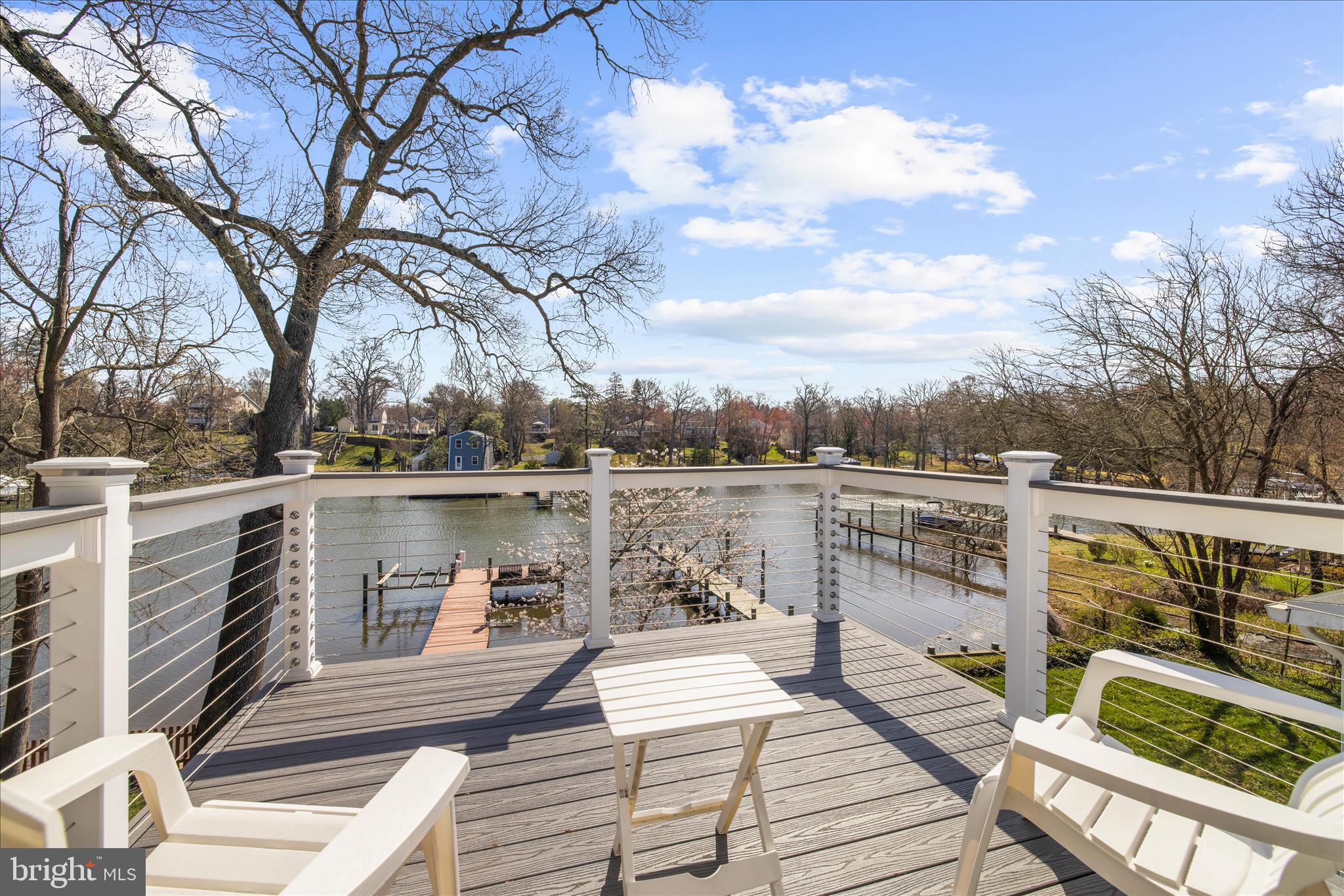 POWHATAN BEACH - Residential