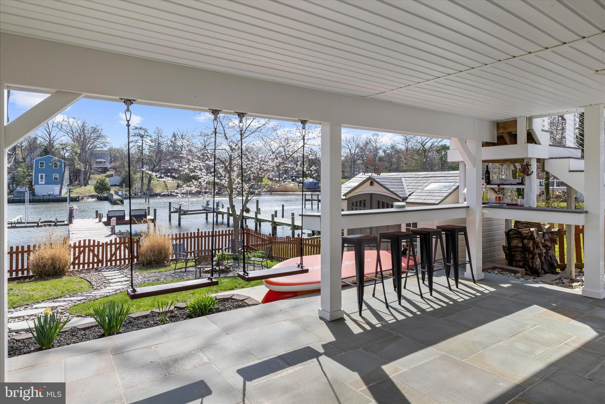 POWHATAN BEACH - Residential