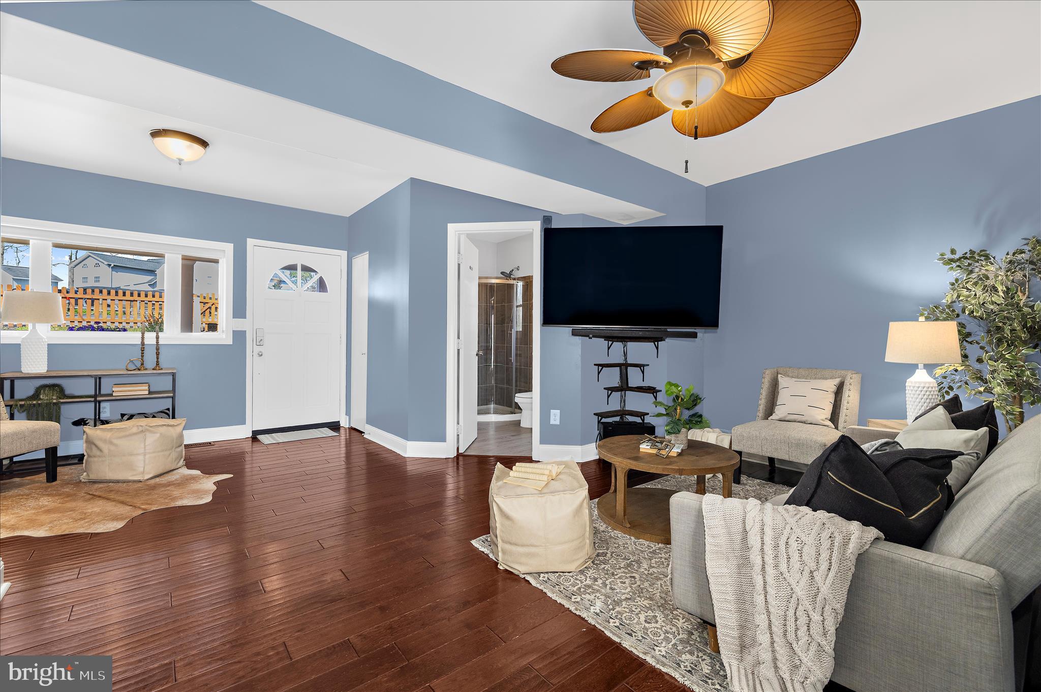 POWHATAN BEACH - Residential