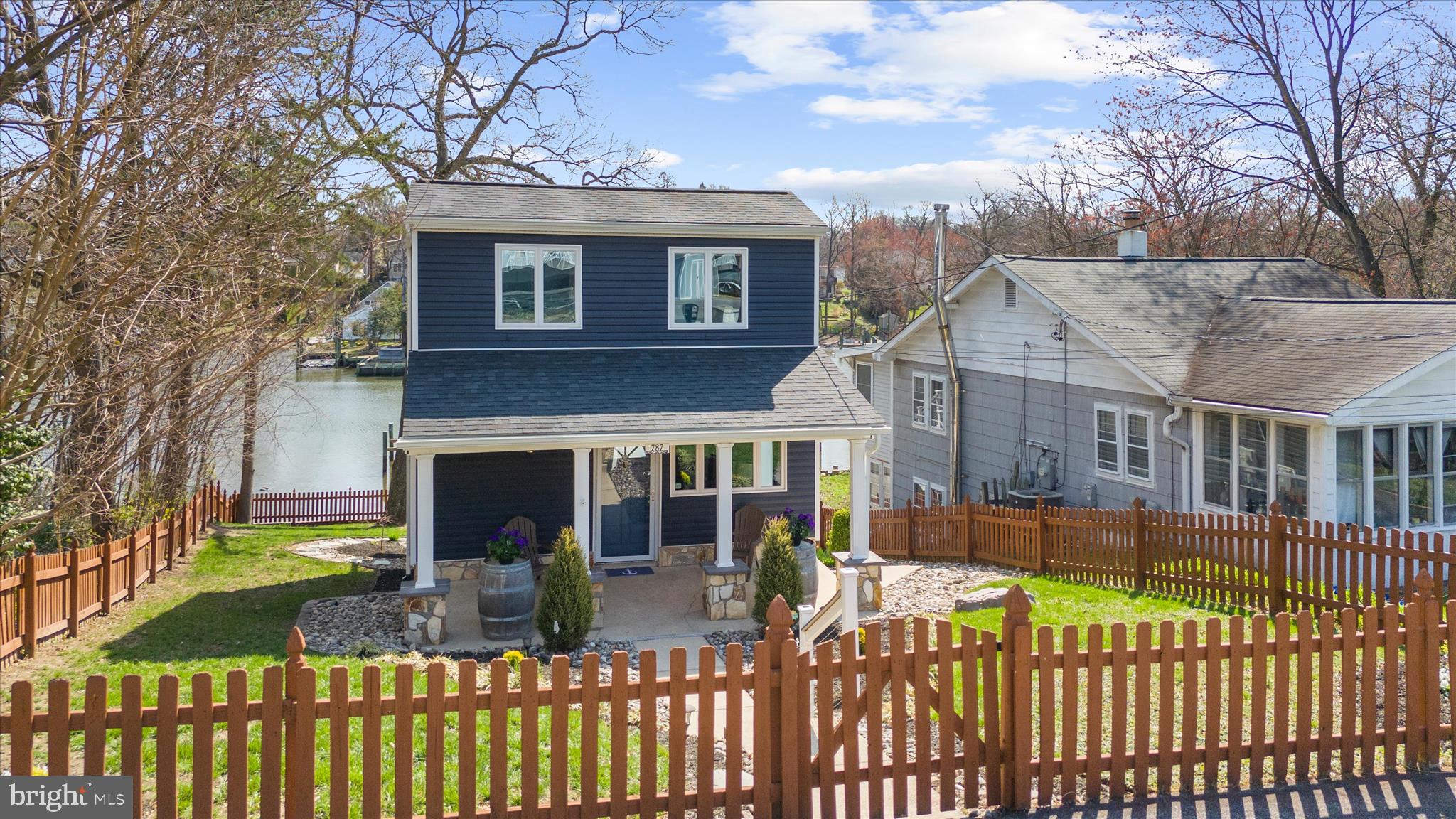 POWHATAN BEACH - Residential