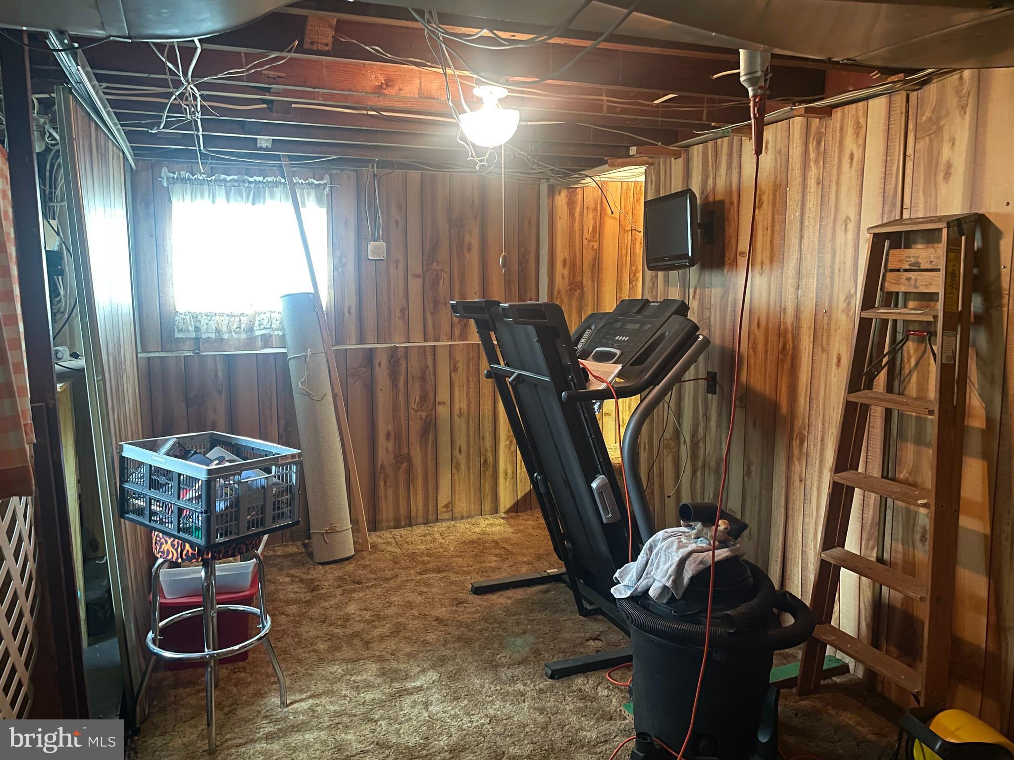 CHRISTOPHER - Residential