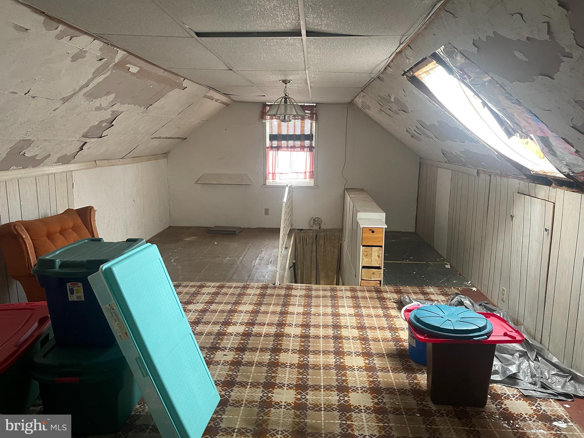 CHRISTOPHER - Residential