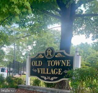 OLD TOWNE VILLAGE CONDOMINIUMS - Residential