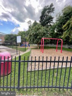 OLD TOWNE VILLAGE CONDOMINIUMS - Residential