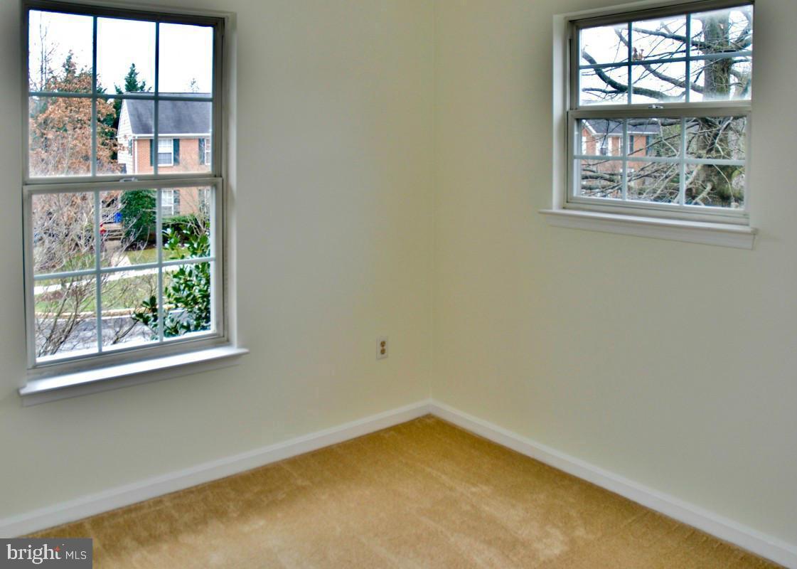 NEELSVILLE ESTATES - Residential Lease