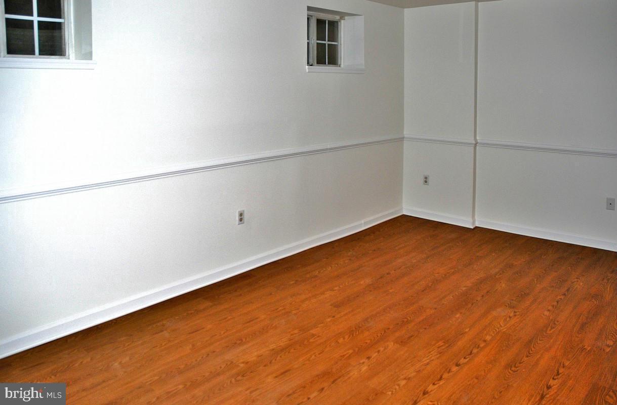 NEELSVILLE ESTATES - Residential Lease