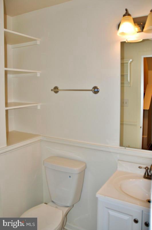 NEELSVILLE ESTATES - Residential Lease