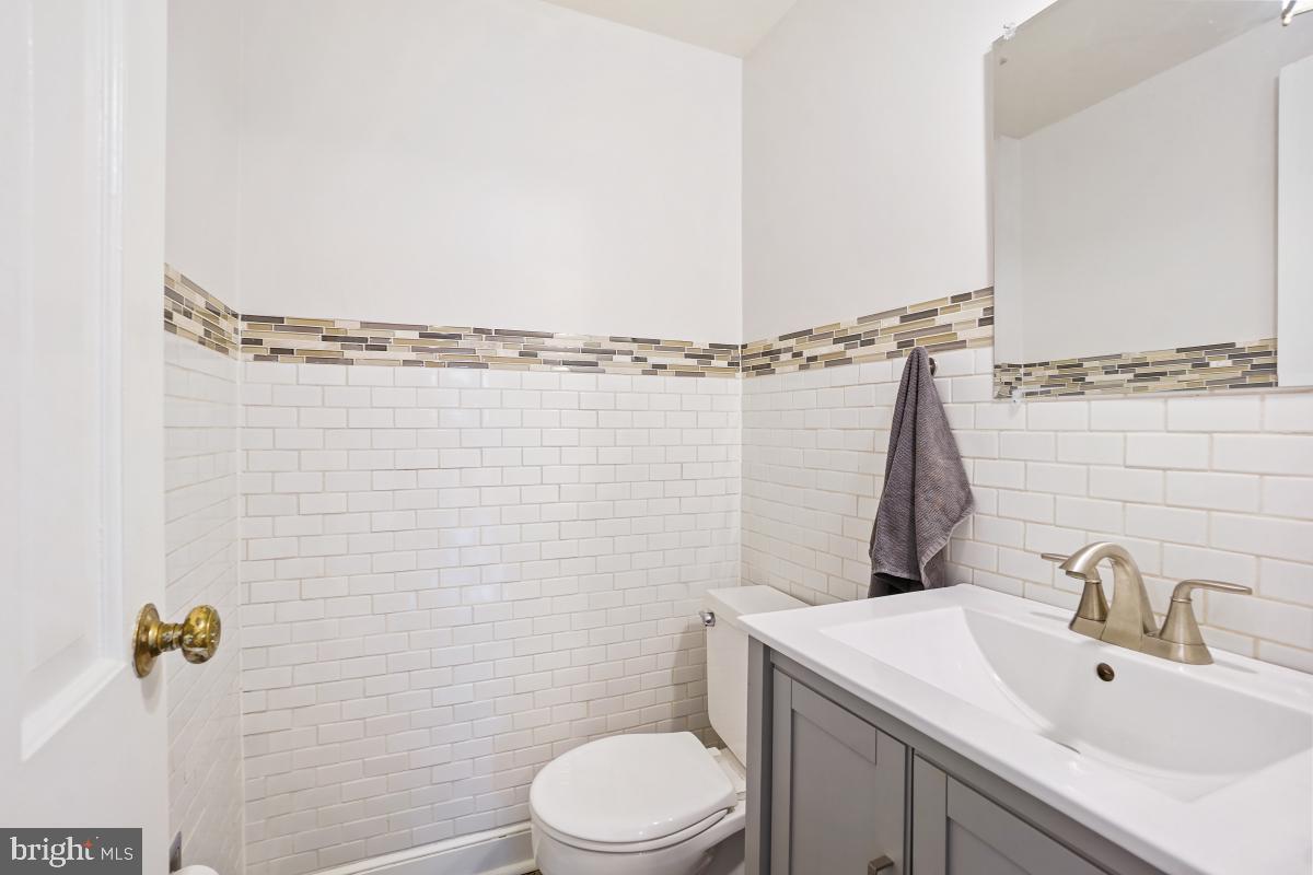 ENGLISH VILLAGE - Residential