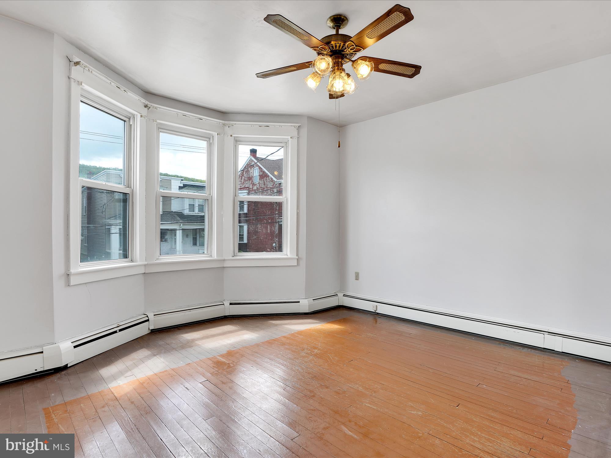 POTTSVILLE - Residential