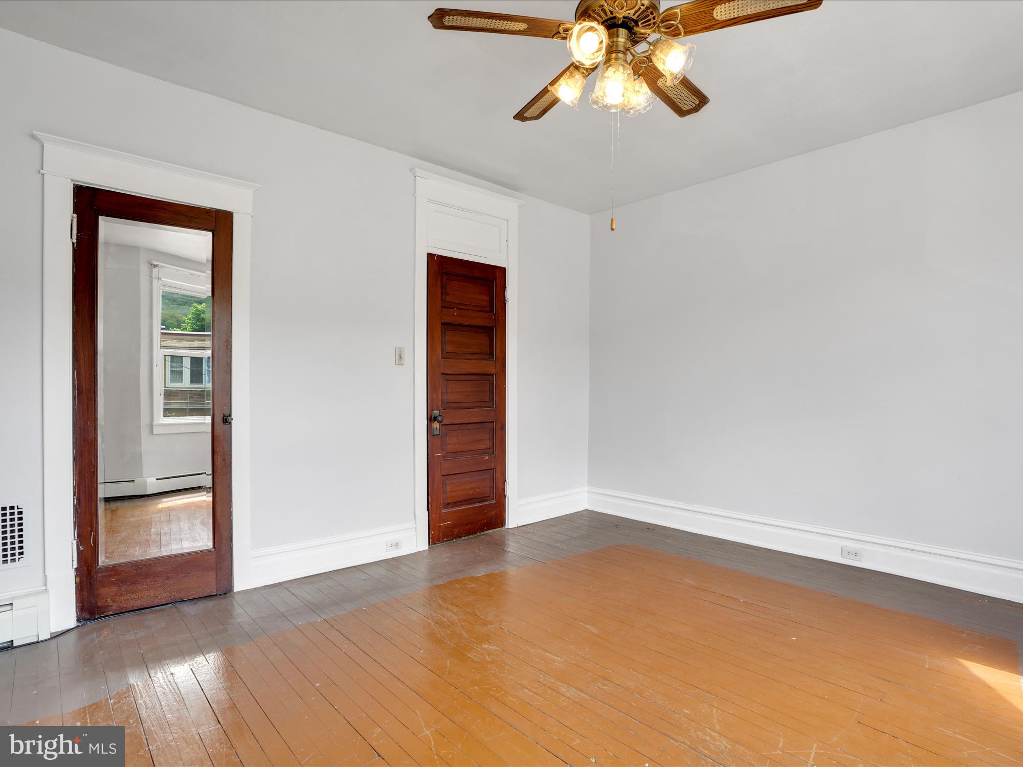 POTTSVILLE - Residential