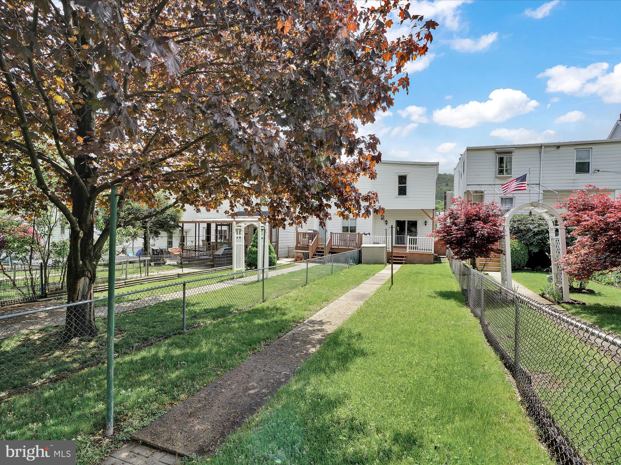 POTTSVILLE - Residential