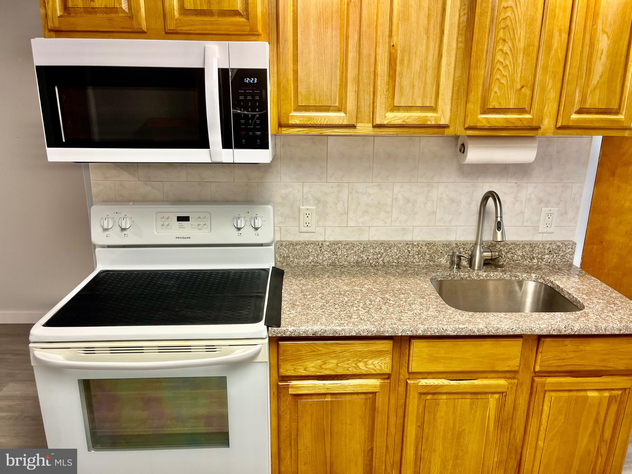 1304 JACKSON STREET 1