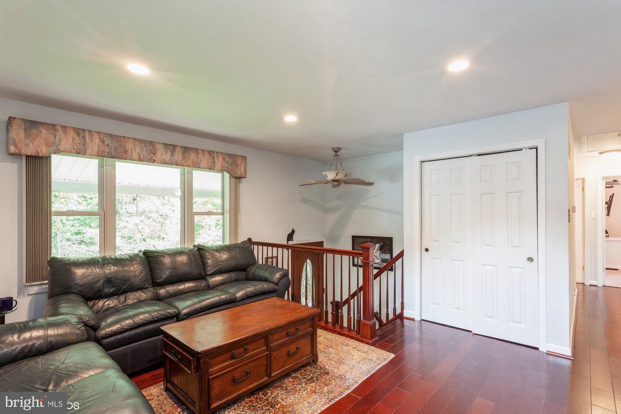 ROUND BAY VIEW - Residential