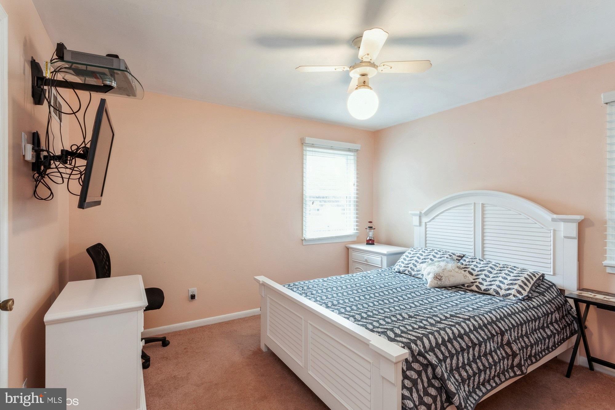 ROUND BAY VIEW - Residential