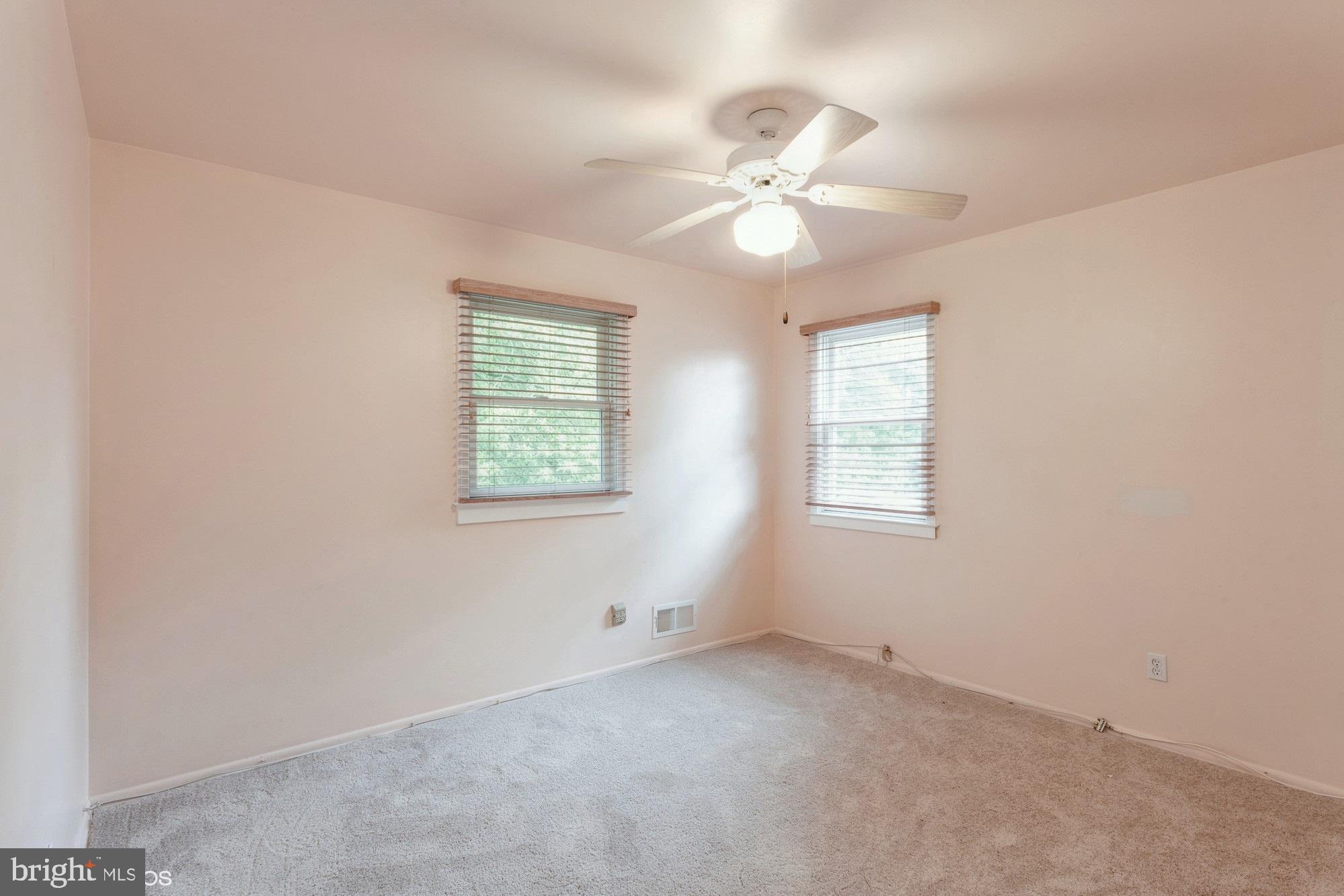 ROUND BAY VIEW - Residential