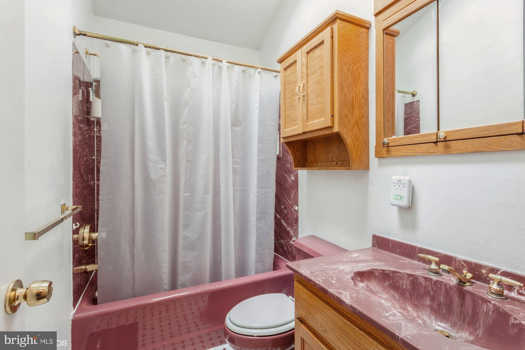 ROUND BAY VIEW - Residential