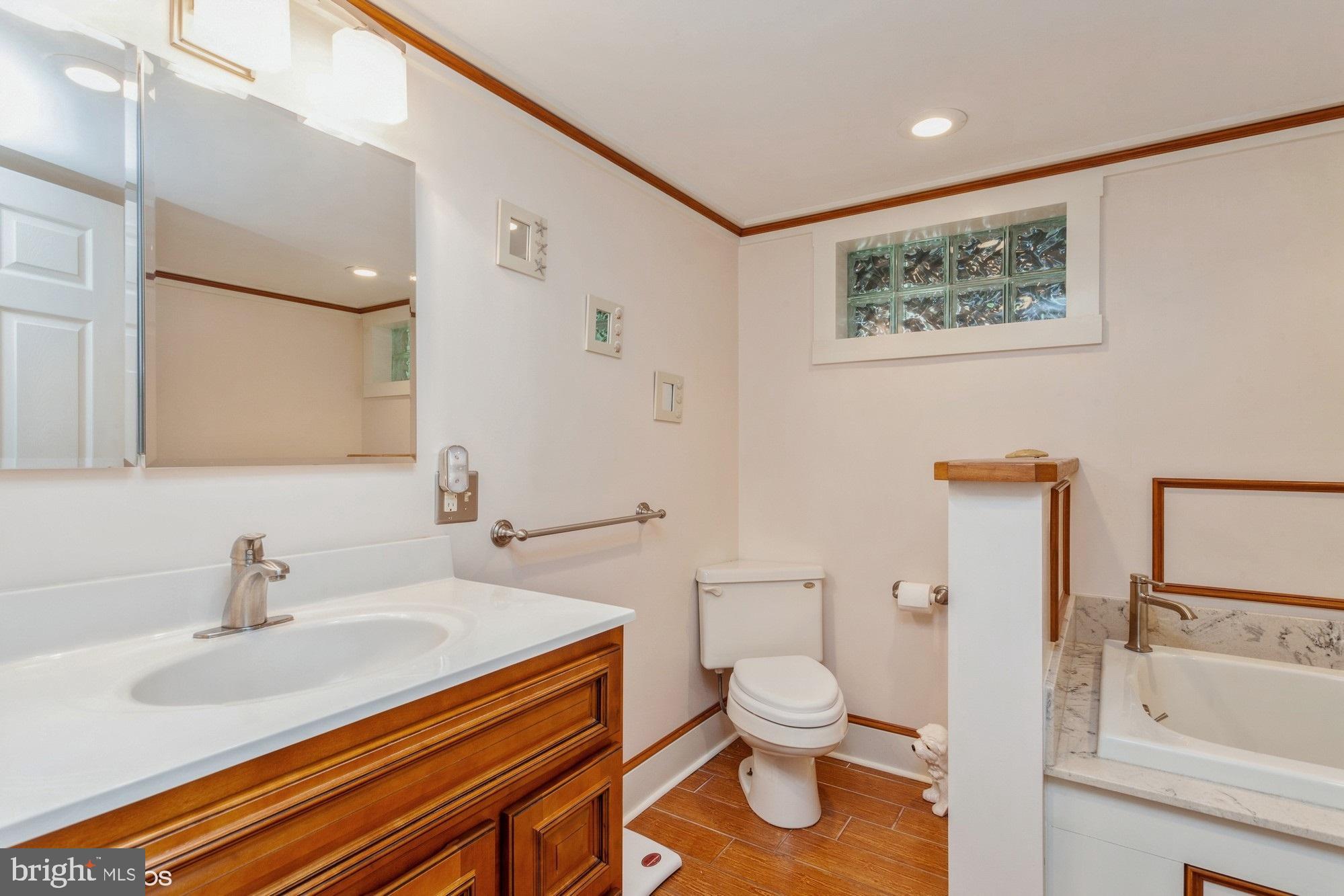 ROUND BAY VIEW - Residential