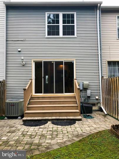 LANDSDOWNE - Residential Lease