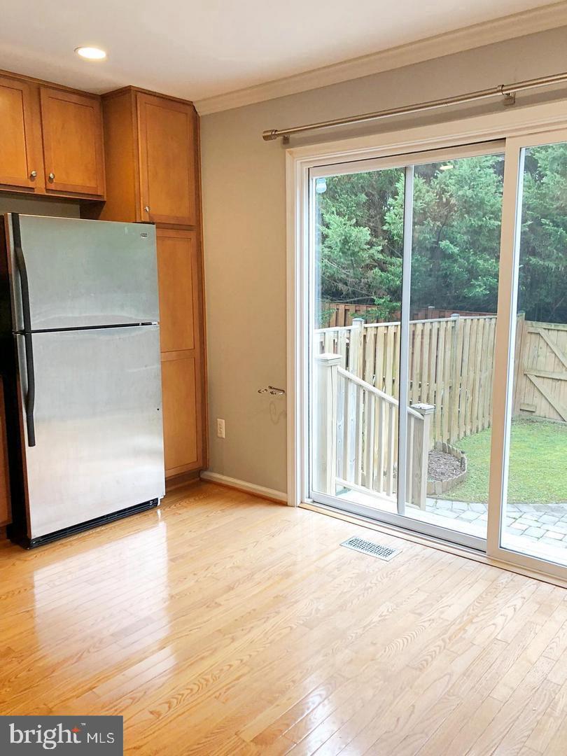 LANDSDOWNE - Residential Lease