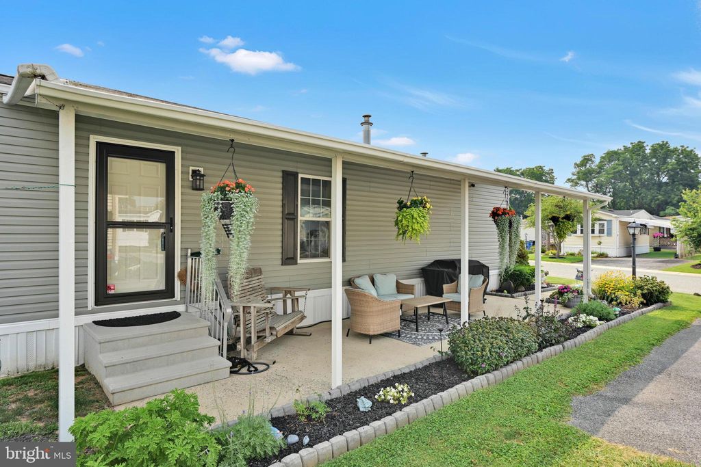 Photo of 40 Ridgewood Manor, MANHEIM, PA 17545 (MLS # PALA2091838)