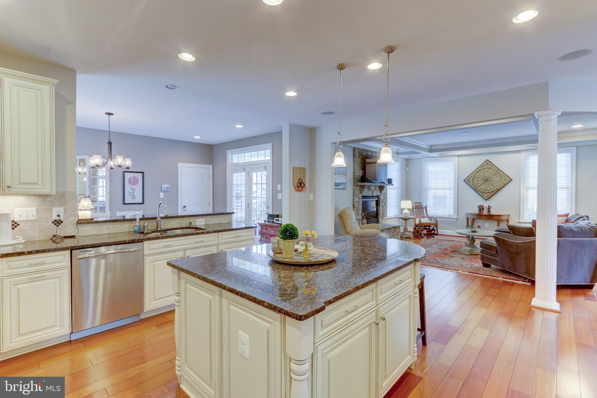 CARRIAGE HILL - Residential