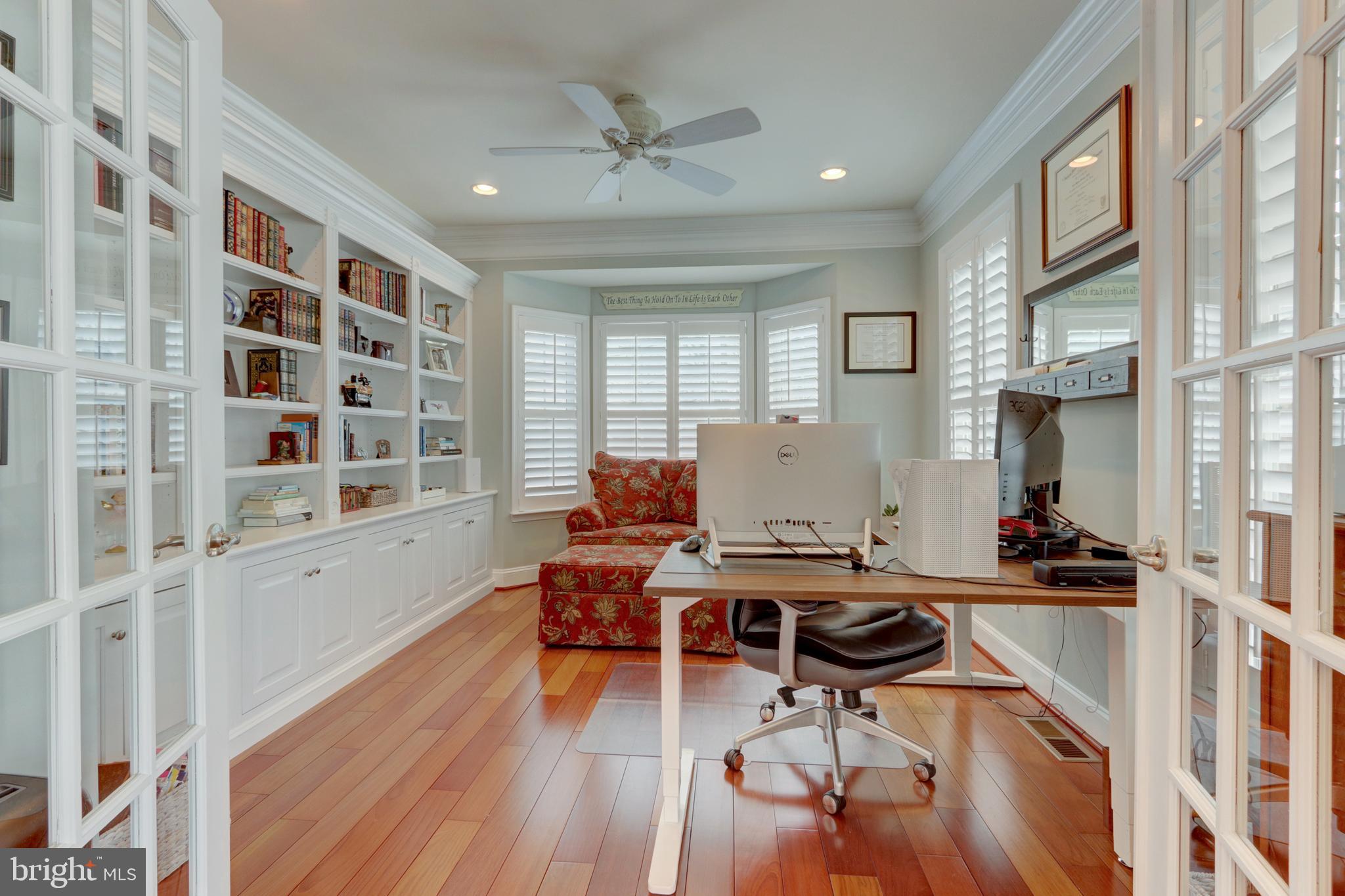 CARRIAGE HILL - Residential