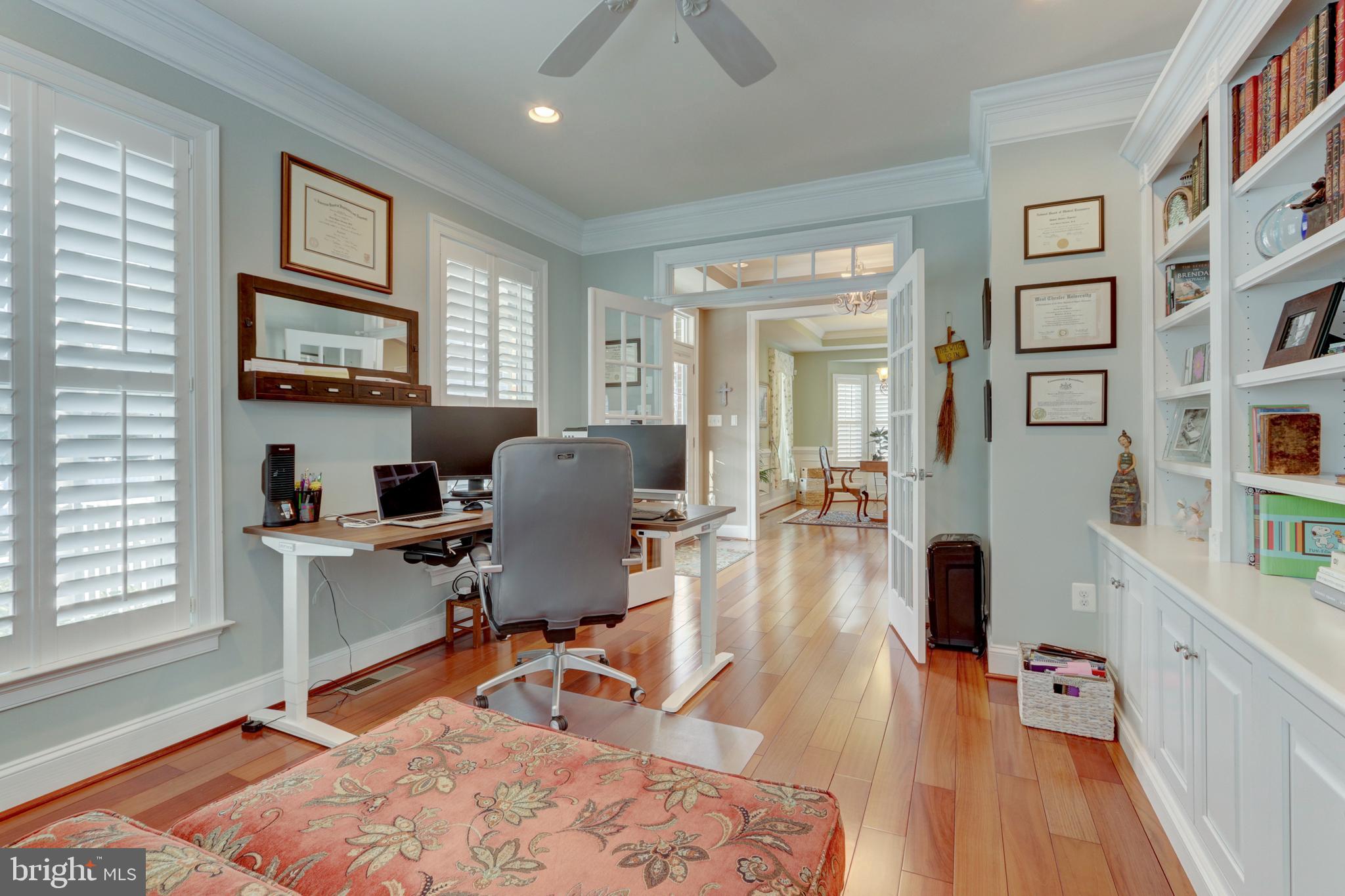 CARRIAGE HILL - Residential