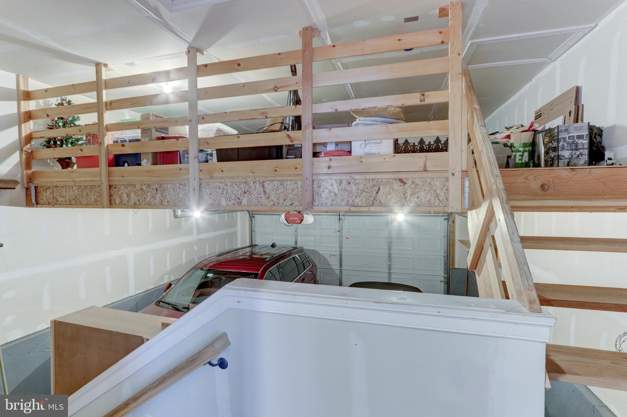 CARRIAGE HILL - Residential